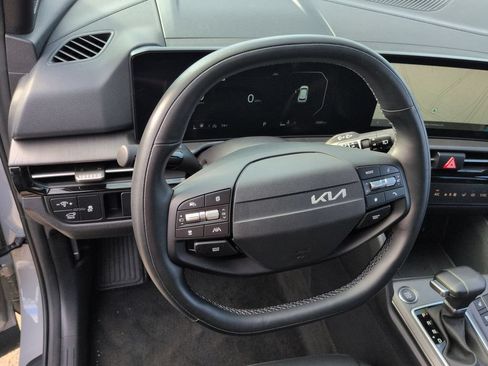 Certified 2026 Kia Sportage X-Pro Prestige AWD/4WD image 11