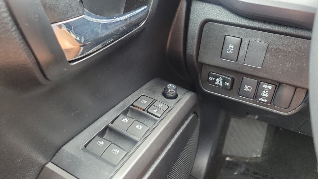 Certified 2022 Toyota Tacoma TRD Sport w/ Technology Package AWD/4WD image 19