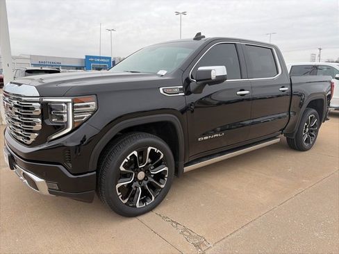 Used 2023 GMC Sierra 1500 Denali w/ Denali Reserve Package image 9