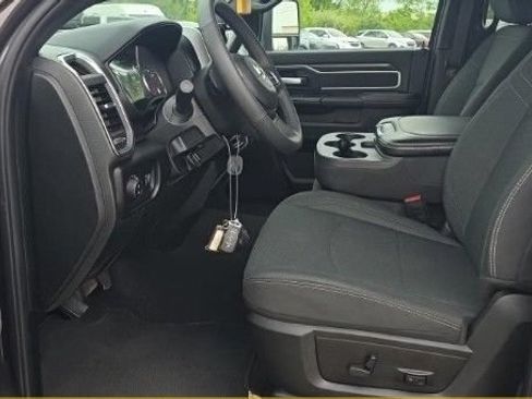 Used 2026 RAM 2500 Big Horn AWD/4WD image 3