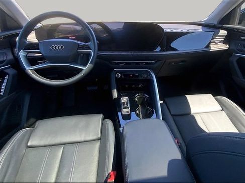 Used 2025 Audi Q5 Premium Plus w/ Premium Plus AWD/4WD image 15