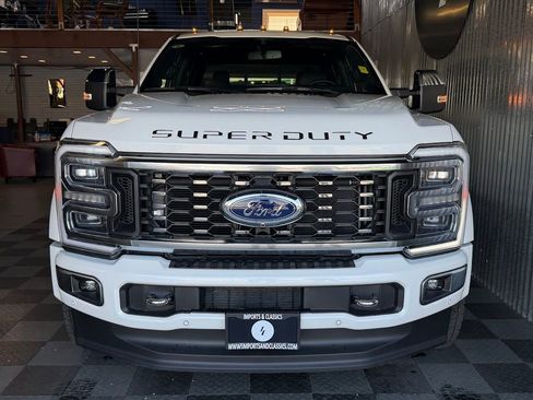 Used 2023 Ford F450 Platinum w/ FX4 Off-Road Package AWD/4WD image 5