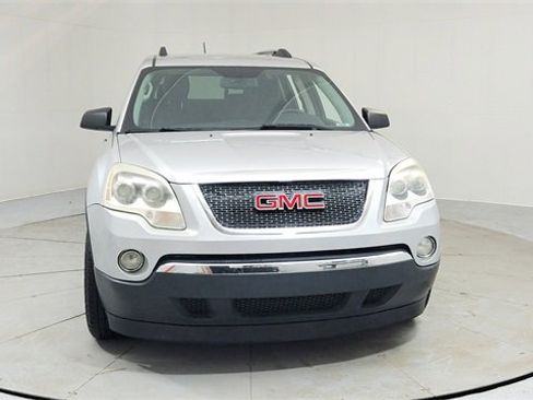 Used 2011 GMC Acadia SLE image 8
