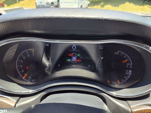 Used 2014 Jeep Grand Cherokee Limited w/ Trailer Tow Group IV image 14