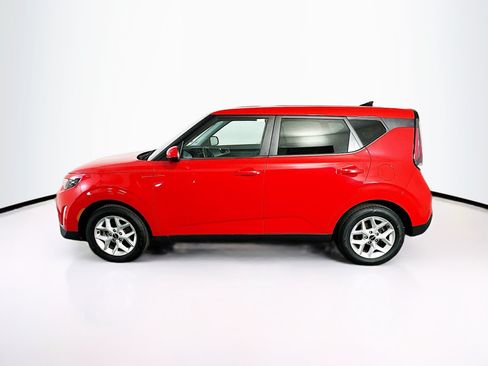 Used 2025 Kia Soul LX w/ LX Technology Package FWD image 4