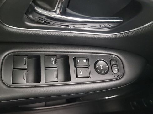 Certified 2019 Honda HR-V EX-L image 23