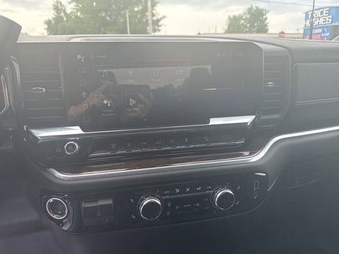 New 2026 GMC Sierra 2500 SLE w/ SLE Value Package; AWD/4WD image 22