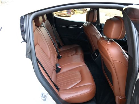 Used 2022 Maserati Ghibli Modena Q4 AWD/4WD image 48