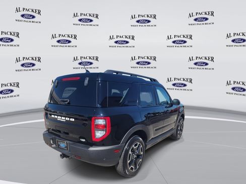 Certified 2022 Ford Bronco Sport Outer Banks w/ Tech Package AWD/4WD image 6