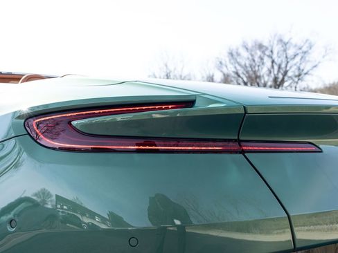 Used 2025 Aston Martin DB12 Volante image 50