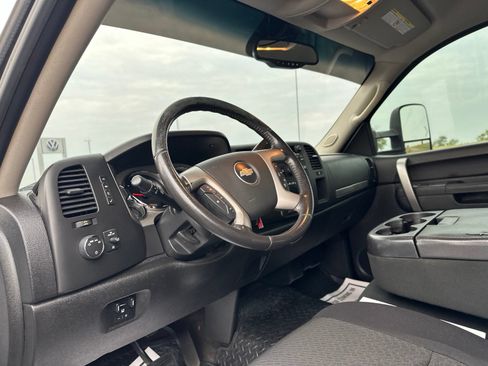 Used 2012 Chevrolet Silverado 2500 LT w/ Interior Plus Package AWD/4WD image 14