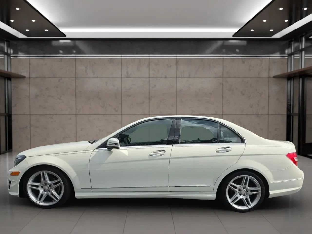 Used 2012 Mercedes-Benz C 300 4MATIC Sedan image 6