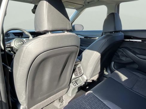 New 2026 Kia Seltos S image 17