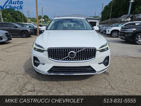 Used 2023 Volvo XC60 B5 Plus AWD/4WD image 8