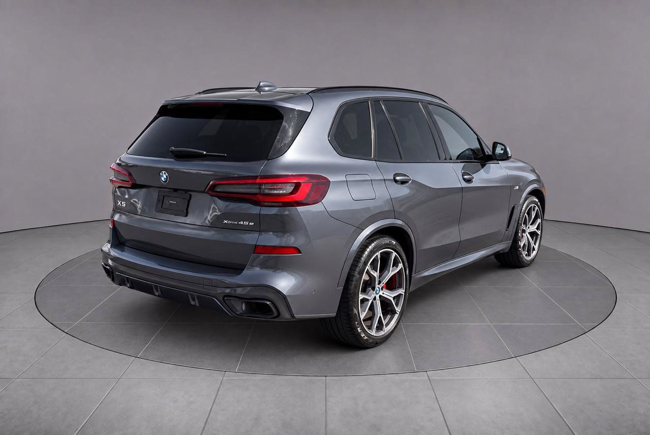 Used 2022 BMW X5 xDrive45e AWD/4WD image 4