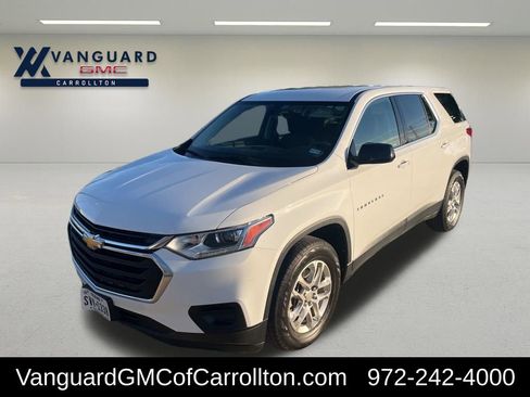 Used 2020 Chevrolet Traverse LS image 1
