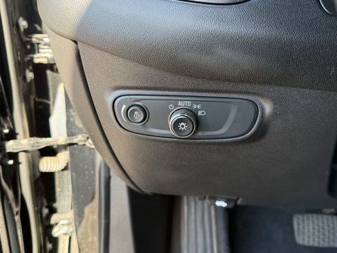 Used 2024 Chevrolet Equinox LS w/ LS Convenience Package FWD image 20