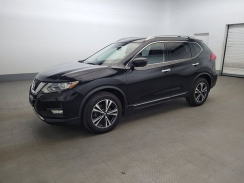 Used 2017 Nissan Rogue SL AWD/4WD image 2