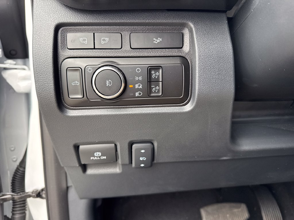 Used 2024 Ford F250 Lariat w/ Lariat Ultimate Package AWD/4WD image 23