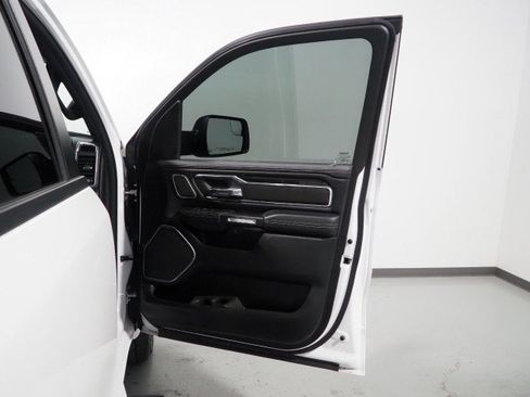Used 2022 RAM 1500 4x4 Crew Cab Laramie image 57