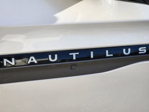 New 2026 Lincoln Nautilus Black Label w/ Jet Appearance Package image 16