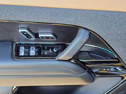 Certified 2024 Land Rover Range Rover Sport Autobiography image 22