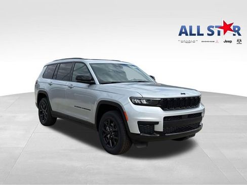 New 2025 Jeep Grand Cherokee L Altitude RWD image 1