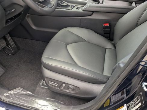 New 2026 Toyota Grand Highlander XLE image 4