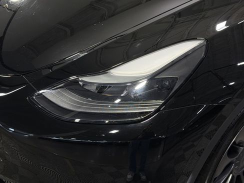 Used 2023 Tesla Model Y Performance AWD/4WD image 13