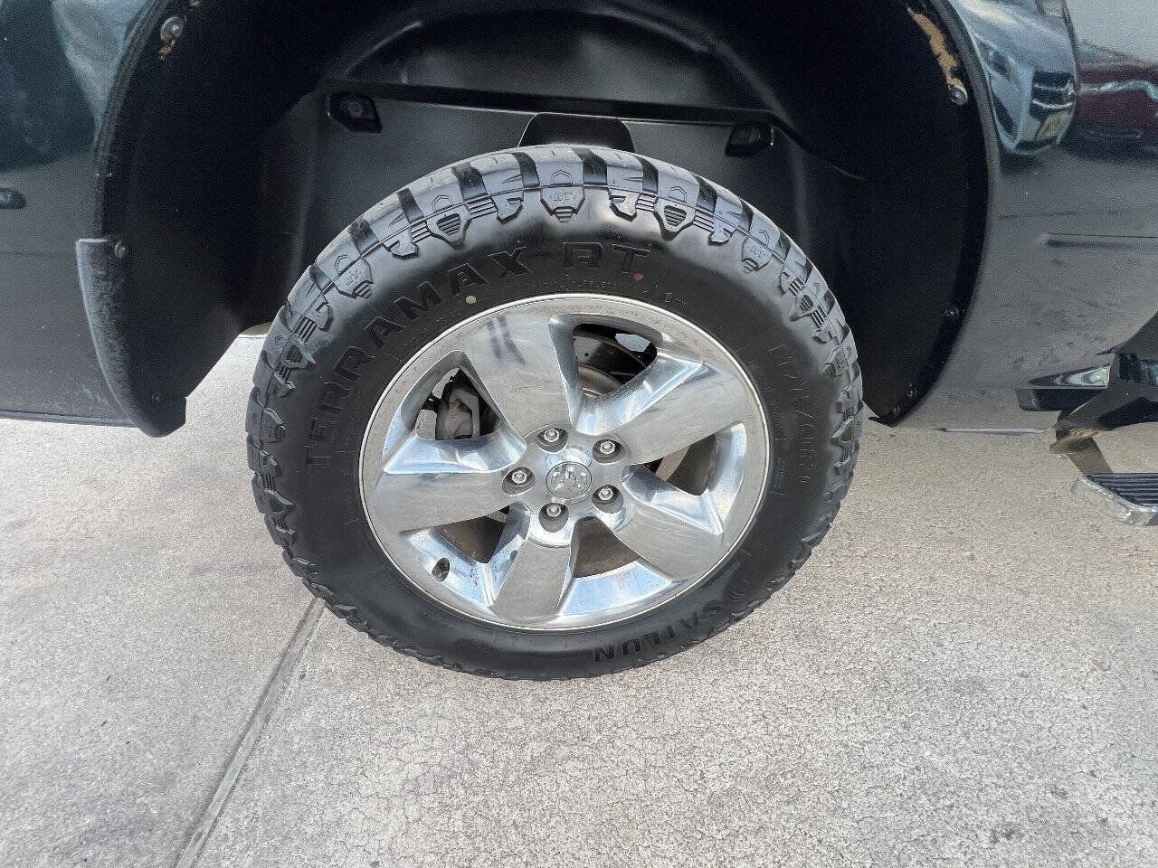 Used 2017 RAM 1500 Big Horn AWD/4WD image 9