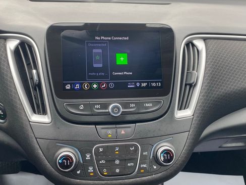 Used 2025 Chevrolet Malibu LT image 24