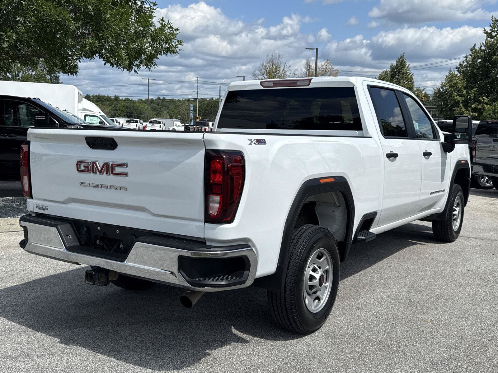 Used 2025 GMC Sierra 2500 Pro w/ Convenience Package AWD/4WD image 10
