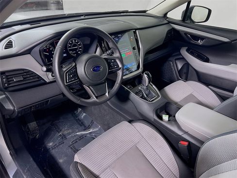 Used 2025 Subaru Outback Premium image 10
