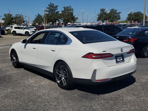 Used 2026 BMW 530i xDrive AWD/4WD image 8