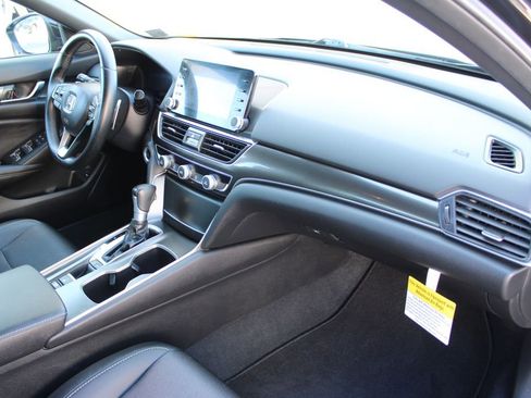 Used 2019 Honda Accord Sport image 46