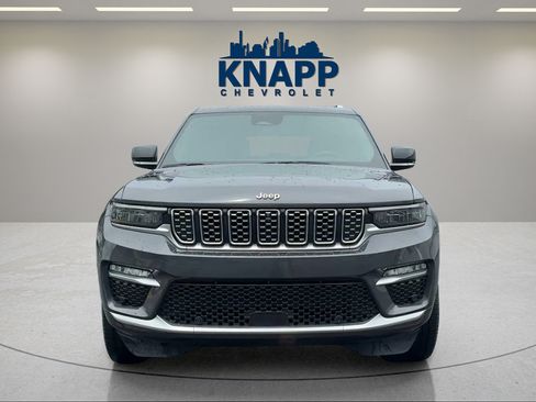 Used 2022 Jeep Grand Cherokee Summit w/ Luxury Tech Group V RWD image 8