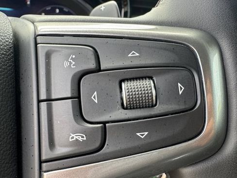 Used 2024 Chevrolet Silverado 1500 LT Trail Boss w/ LT Trail Boss Premium Package AWD/4WD image 8