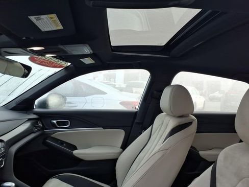 Used 2023 Acura Integra A-Spec image 16