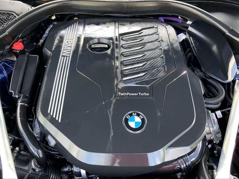 Used 2023 BMW 540i w/ M Sport Package RWD image 32
