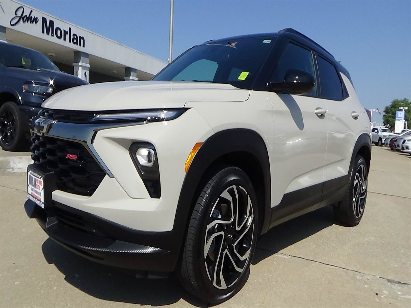 Used 2026 Chevrolet TrailBlazer RS AWD/4WD image 2