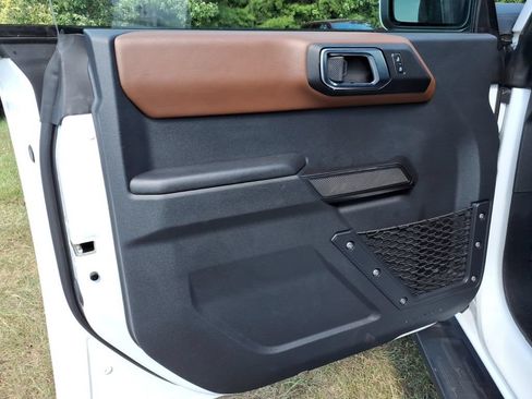 Used 2024 Ford Bronco Outer Banks AWD/4WD image 26