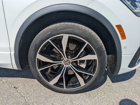 Used 2023 Volkswagen Tiguan SEL R-Line AWD/4WD image 11