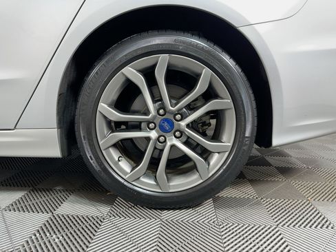 Used 2019 Ford Fusion SEL image 10
