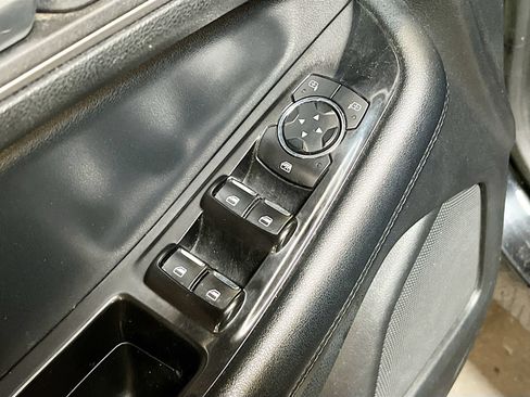 Used 2016 Ford Edge SEL w/ Equipment Group 201A AWD/4WD image 17