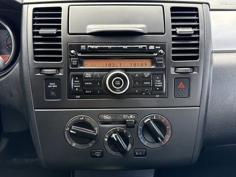 Used 2010 Nissan Versa SL w/ Premium Pkg image 15