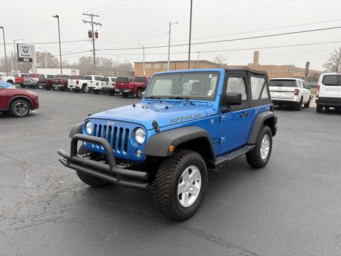 Used 2016 Jeep Wrangler Sport w/ Connectivity Group image 9