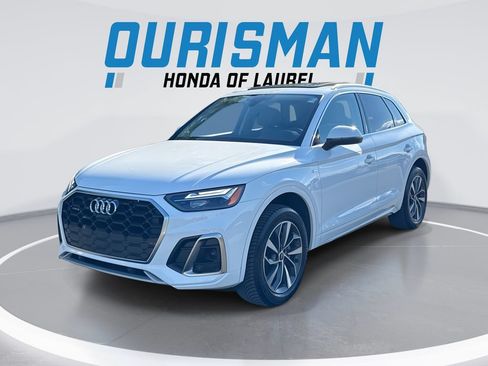 Used 2022 Audi Q5 2.0T Premium Plus w/ Premium Plus Package AWD/4WD image 1
