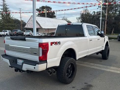 Used 2017 Ford F350 Platinum w/ Platinum Ultimate Package image 5