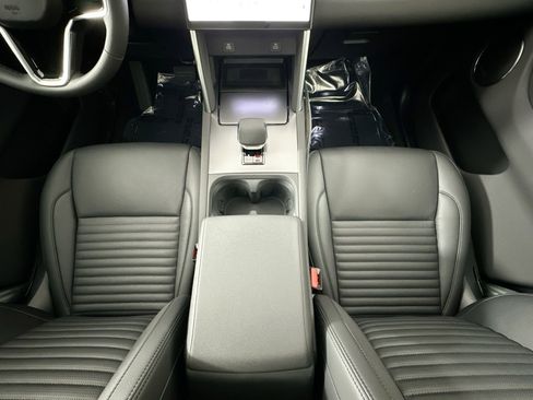 Certified 2025 Land Rover Discovery Sport S AWD/4WD image 22