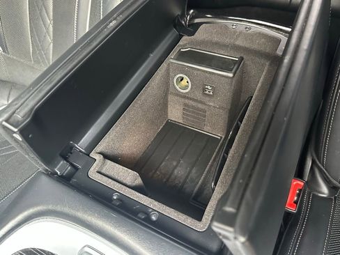 Used 2019 BMW 750i xDrive w/ Executive Package image 56